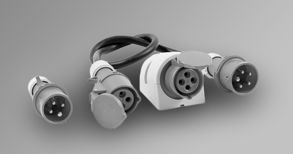 INDUSTRIAL SOCKETS AND PLUGS