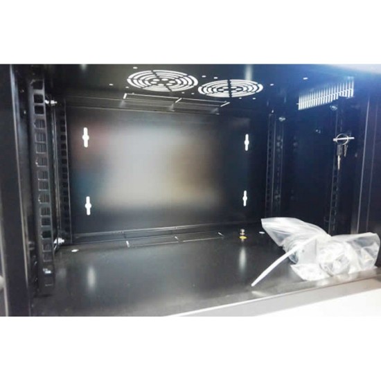 RACK 19" КОМУНИКАЦИОНЕН ШКАФ СТЕНЕН СТЪКЛЕНА ВРАТА 15U W600/D450/H770